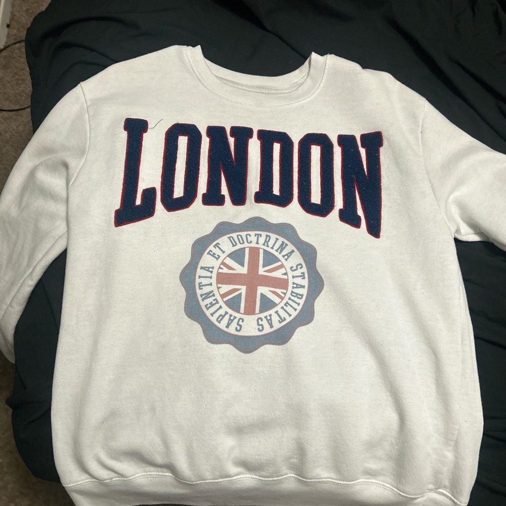 White London Graphic Women's Sweater